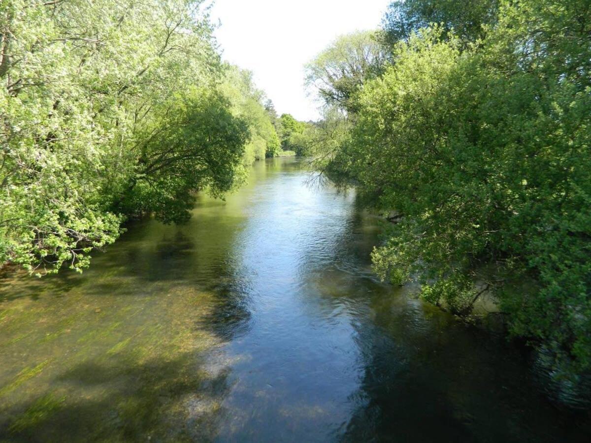 River A Country Retreat In Wooded Gardens